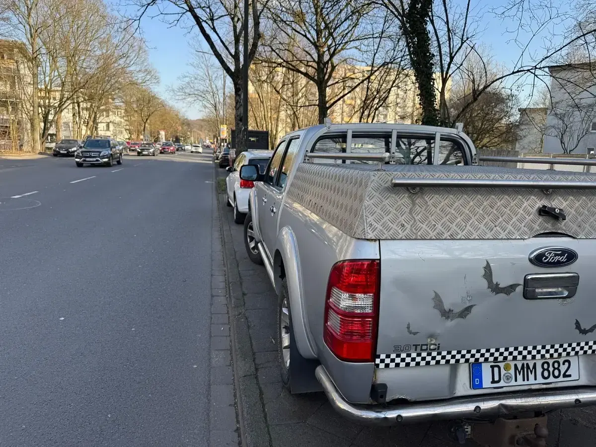 Gebraucht Ford Ranger 160 PS (117 kW) 2008 Silber Pickup