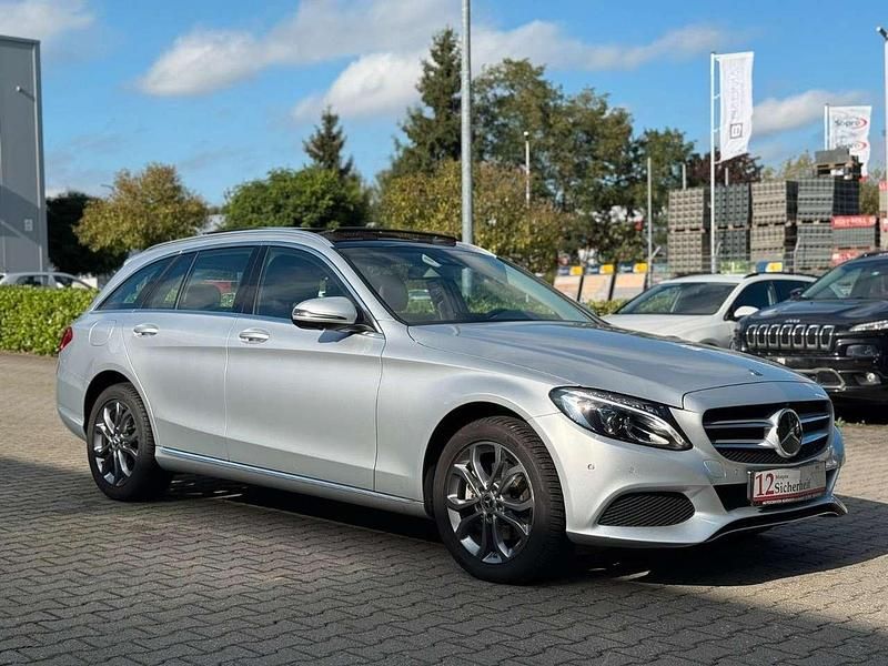 Silber Gebraucht 2018 Mercedes C200 Kombi | 21.500 € (Guter Preis) - Bild 1/2