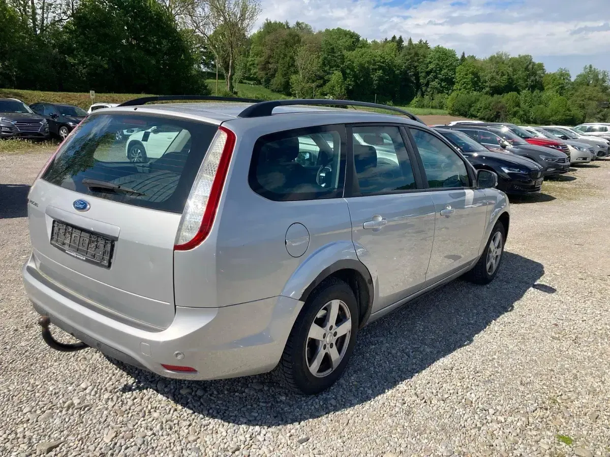 Brugt Ford Focus 101 HK (74 kW) 2009 Sølv Stationcar