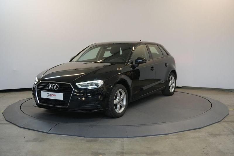 Schwarz Gebraucht 2019 Audi A3 Basis Limousine | 17.490 € (Superpreis) - Bild 1/4