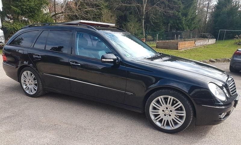 Gebraucht Mercedes 220 170 PS (125 kW) 2008 Schwarz Kombi