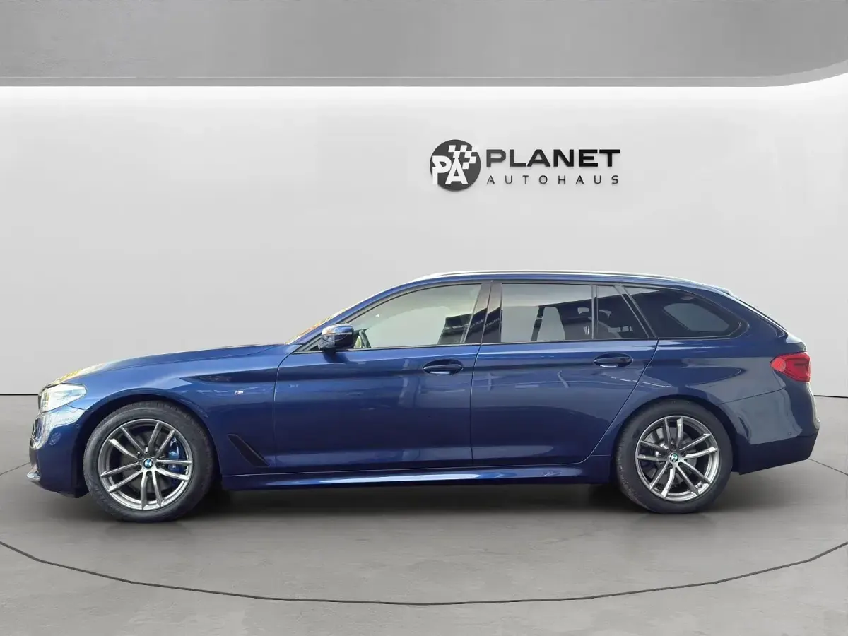Gebraucht BMW 530 M Sport 252 PS (185 kW) 2017 Blau Kombi
