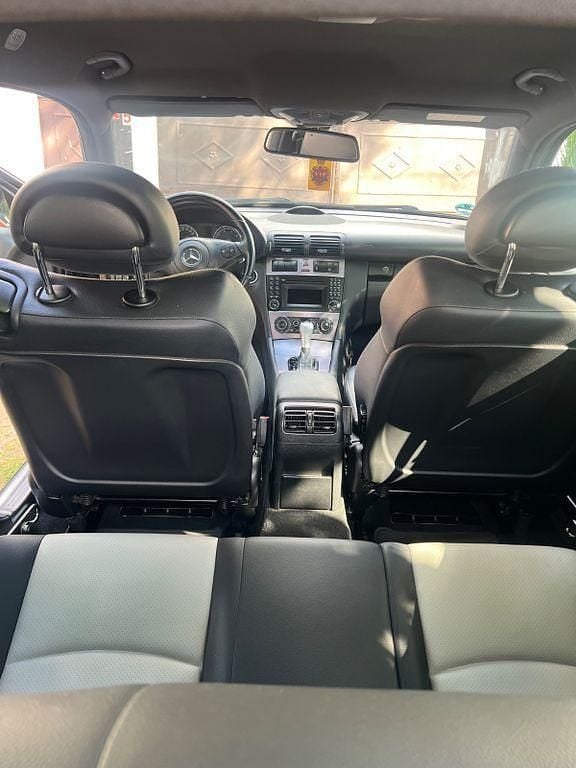 Schwarz Gebraucht 2010 Mercedes CLC180 Kleinwagen | 4.550 € (Guter Preis) - Bild 1/4