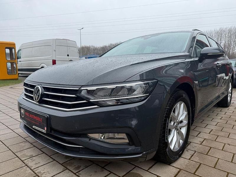 Gebraucht VW Passat Business 120 PS (88 kW) 2019 Grau Kombi