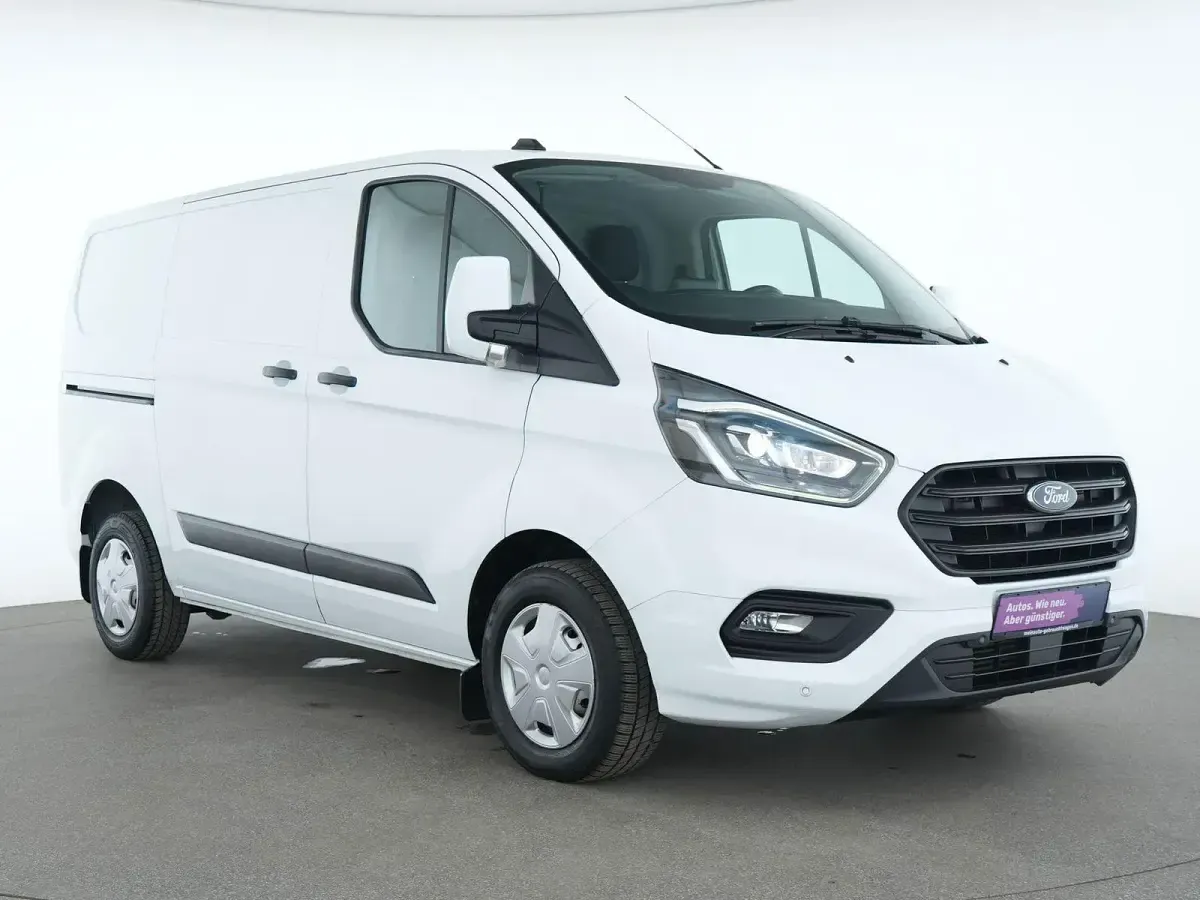 Gebraucht Ford Transit Custom 105 PS (77 kW) 2021 Weiß Van / Kleinbus