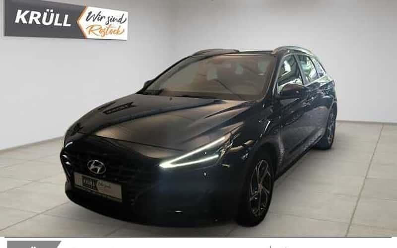 Blau Gebraucht 2020 Hyundai i30 Trend Kombi | 16.990 € (Etwas zu teuer) - Bild 1/4