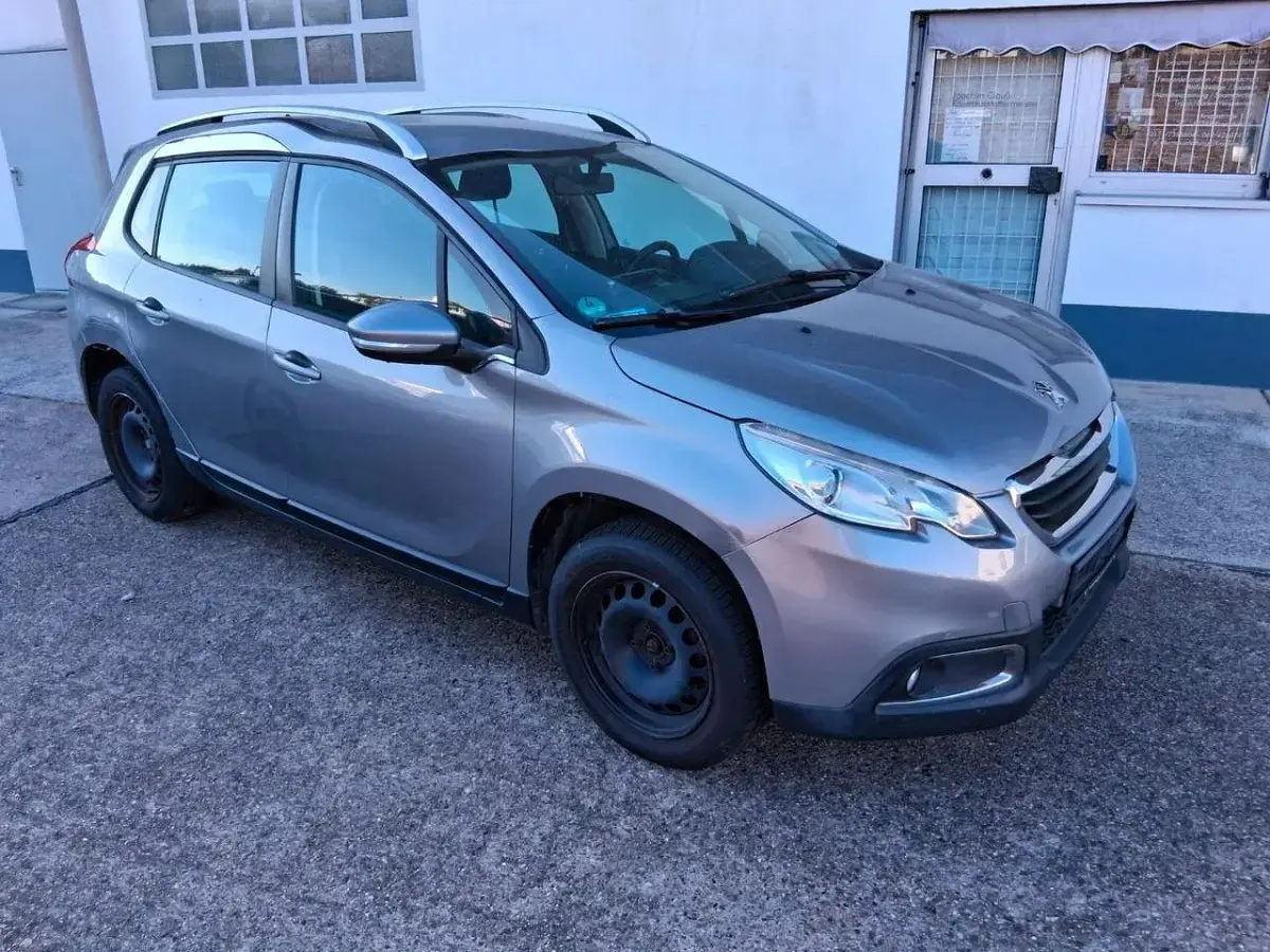 Gebraucht Peugeot 2008 Active 82 PS (60 kW) 2013 Grau SUV