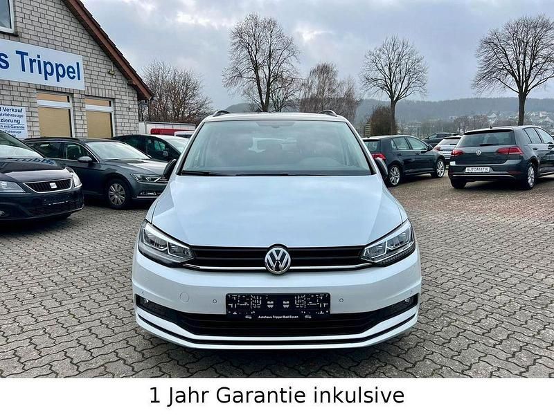Gebraucht VW Touran Highline 150 PS (110 kW) 2017 Weiß Van / Kleinbus