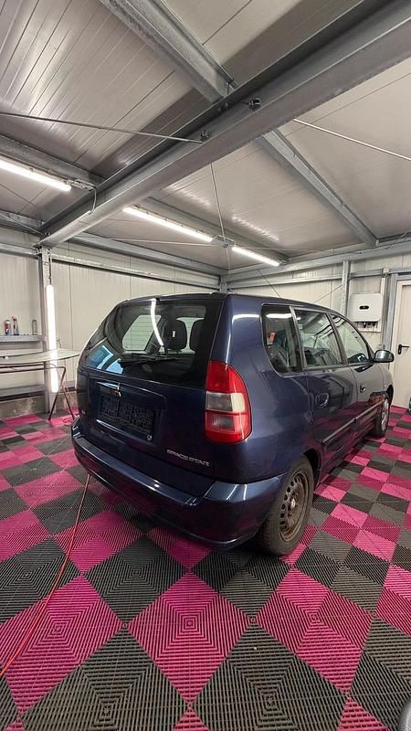Gebraucht Mitsubishi Space Star 122 PS (89 kW) 2001 Blau Van / Kleinbus
