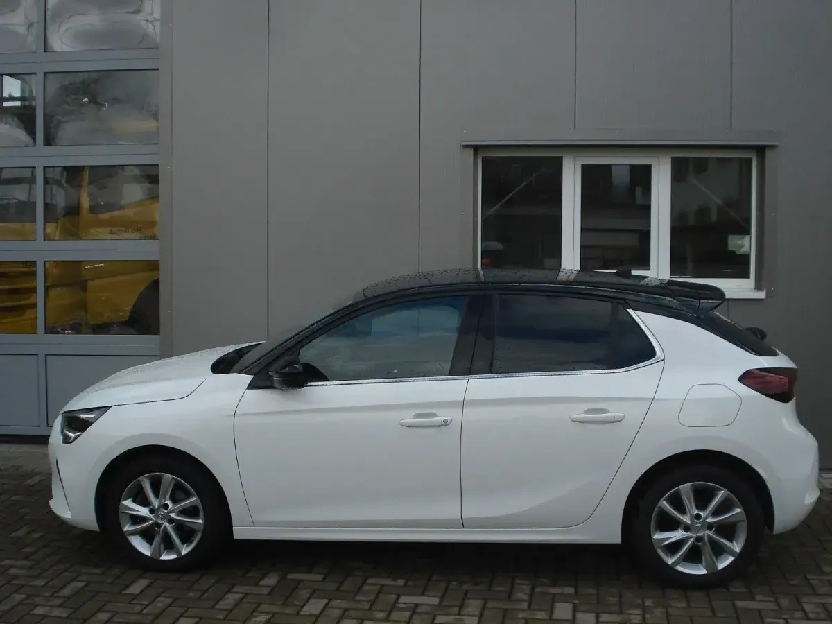 Gebraucht Opel Corsa Elegance 101 PS (74 kW) 2023 Weiß Kleinwagen