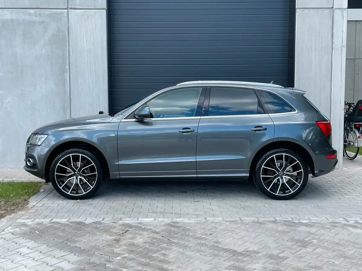 Gebraucht Audi Q5 S-Line 211 PS (155 kW) 2010 Grau SUV