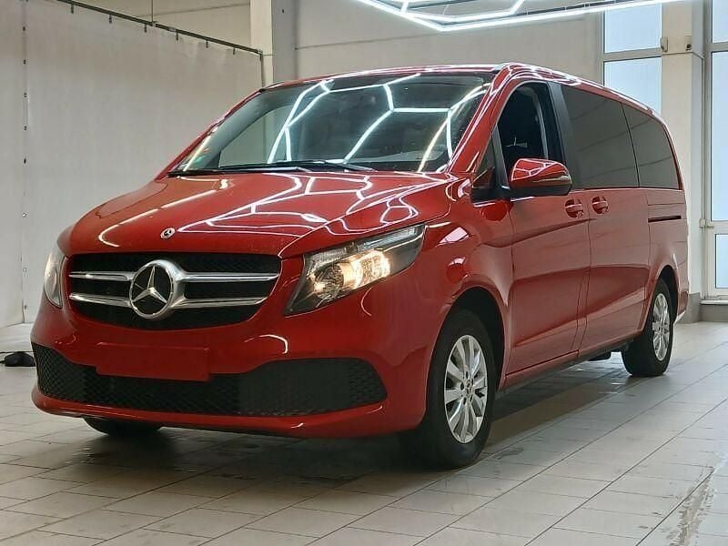 Gebraucht Mercedes V220 163 PS (119 kW) 2022 Jupiterrot Van / Kleinbus