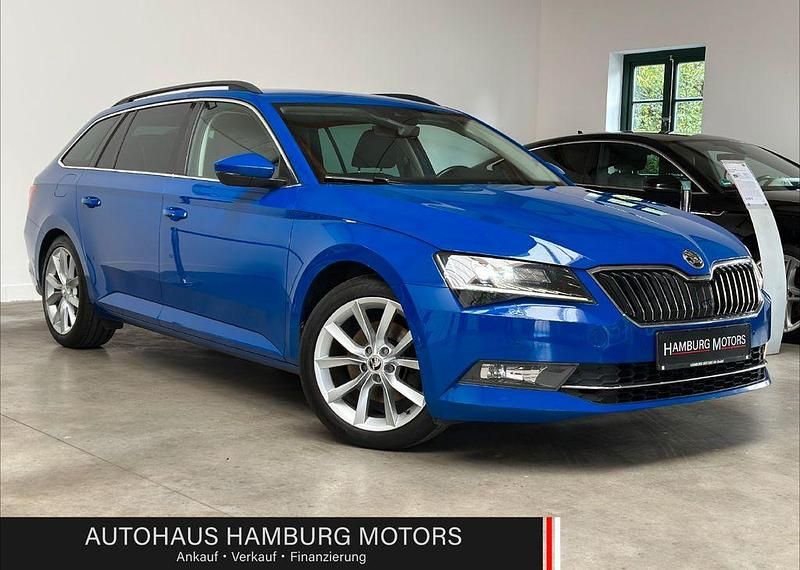 Blau Gebraucht 2018 Skoda Superb Ambition Kombi | 14.990 € (Fairer Preis) - Bild 1/4