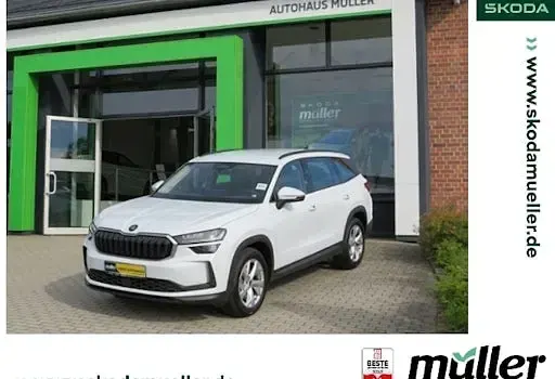 Gebraucht Skoda Kodiaq Selection 150 PS (110 kW) 2025 Weiß (moonweiss perleffekt) SUV