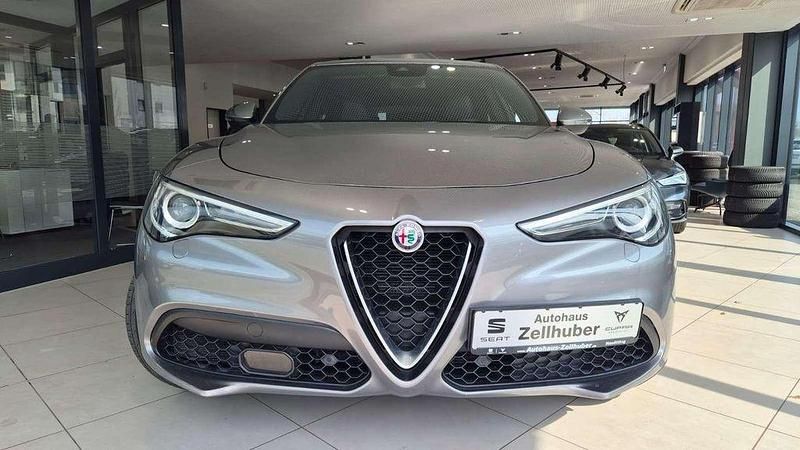 Gebraucht Alfa Romeo Stelvio 280 PS (205 kW) 2018 Grau SUV