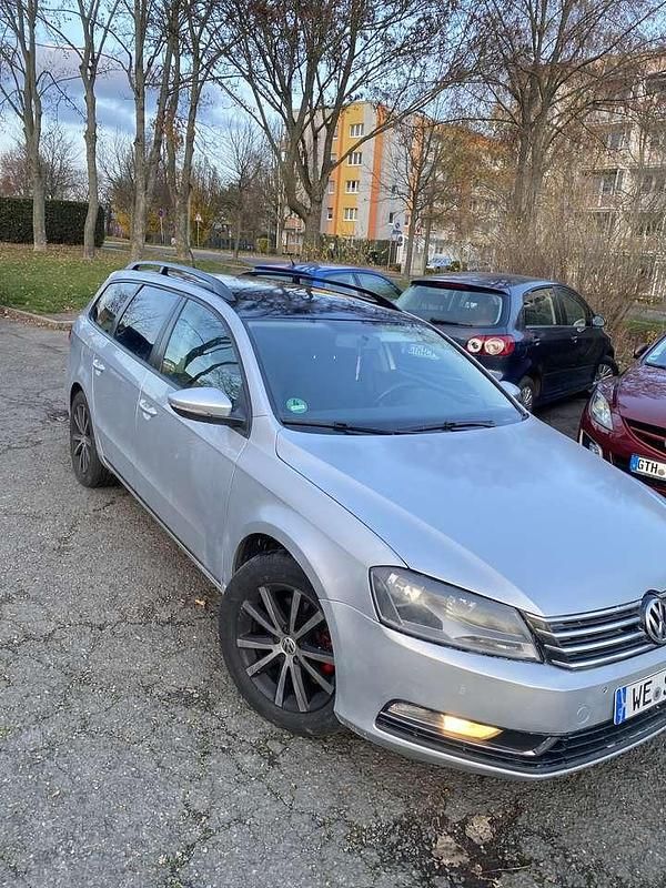 Gebraucht 2014 VW Passat Comfortline Kombi | 4.700 € (Fairer Preis) - Bild 1/4