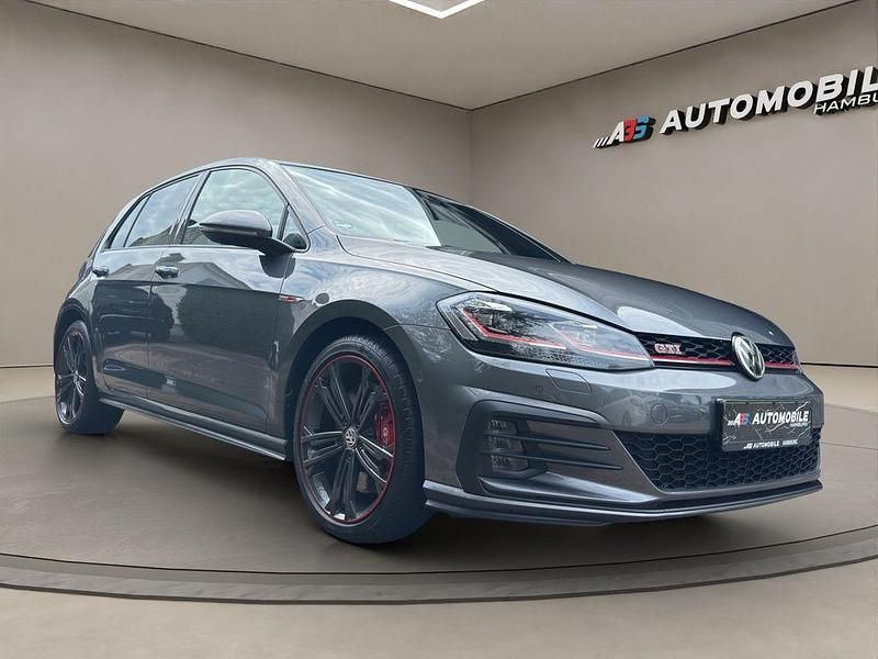Grau Gebraucht 2018 VW Golf VII GTI Limousine | 25.400 € (Teuer) - Bild 1/4