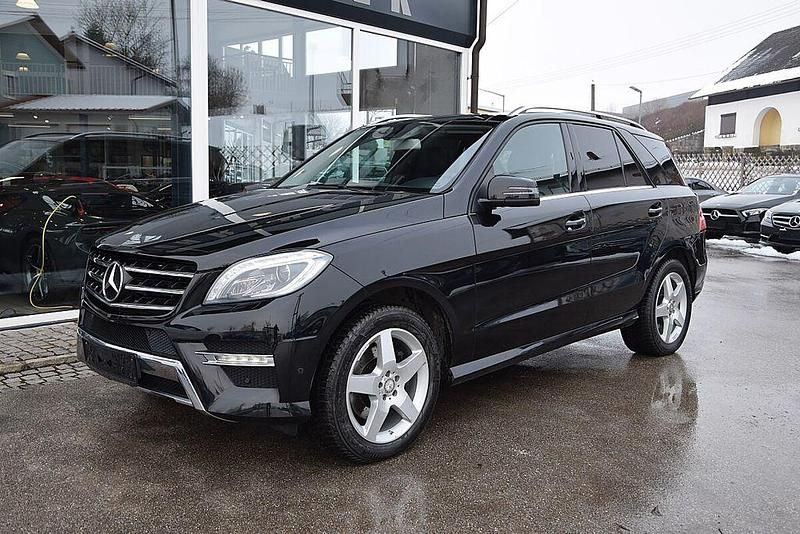 Gebraucht Mercedes ML350 258 PS (189 kW) 2014 Schwarz SUV