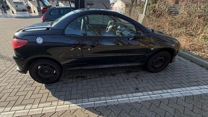 Gebraucht Peugeot 206 Filou 75 PS (55 kW) 2004 Schwarz Limousine