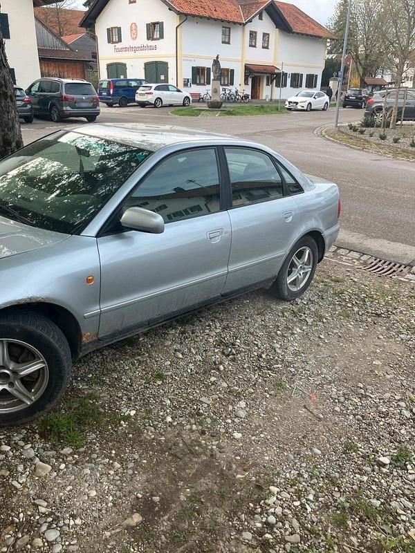 Occasion Audi A4 101 ch (74 kW) 1998 Argent Berline