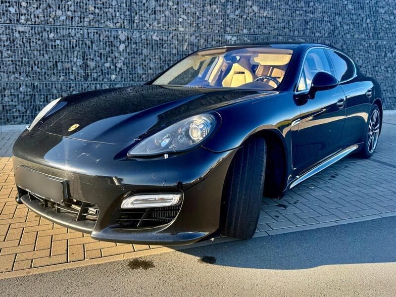 Schwarz Gebraucht 2011 Porsche Panamera Turbo S Limousine | 25.900 € (Teuer) - Bild 1/4