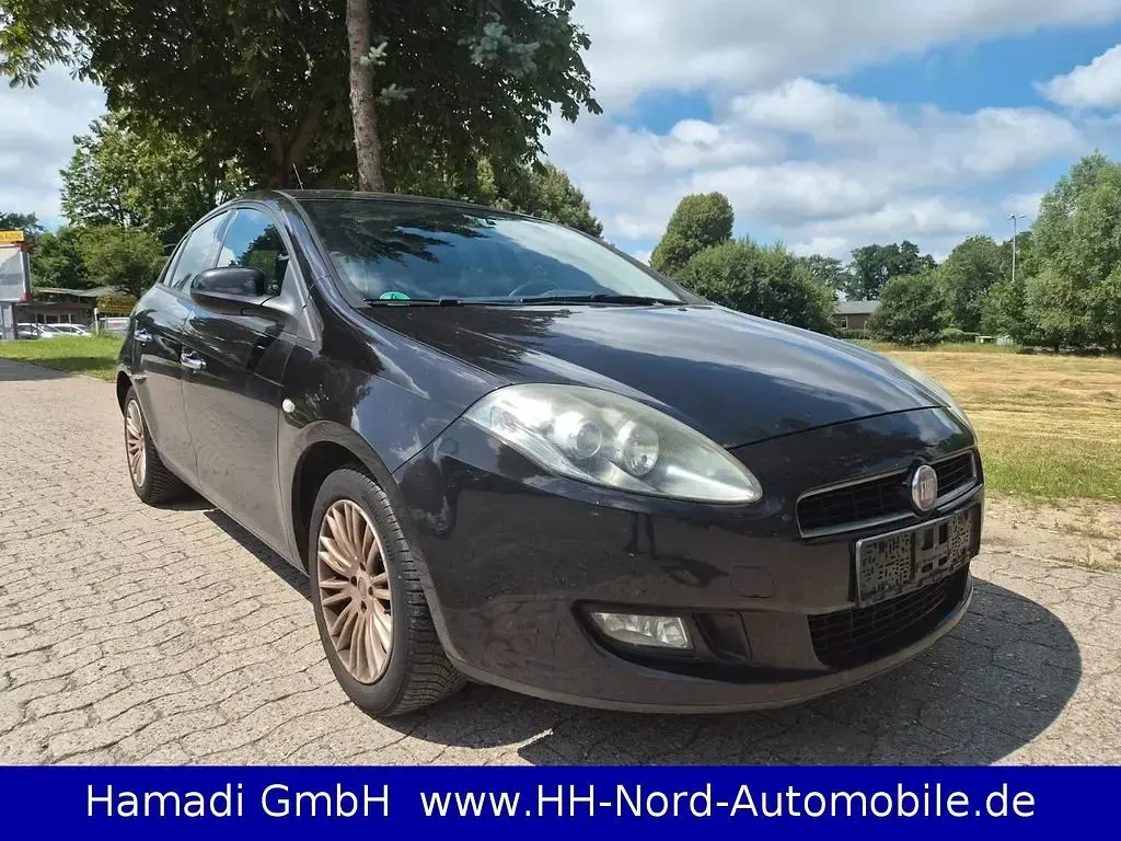 Gebraucht Fiat Bravo 90 PS (66 kW) 2012 Schwarz Kleinwagen