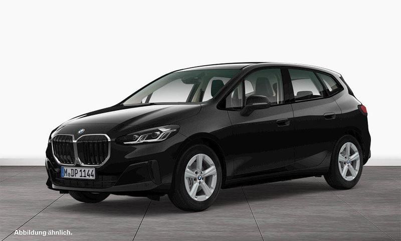 Gebraucht BMW 220 163 PS (119 kW) 2025 Saphirschwarz Van / Kleinbus