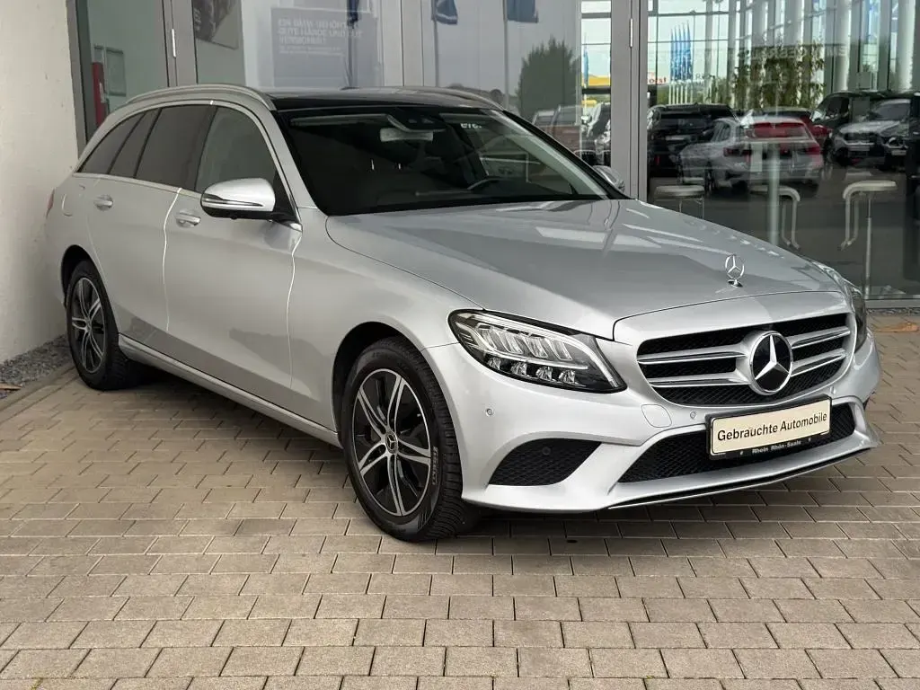 Gebraucht Mercedes C220 194 PS (142 kW) 2019 Silber Limousine