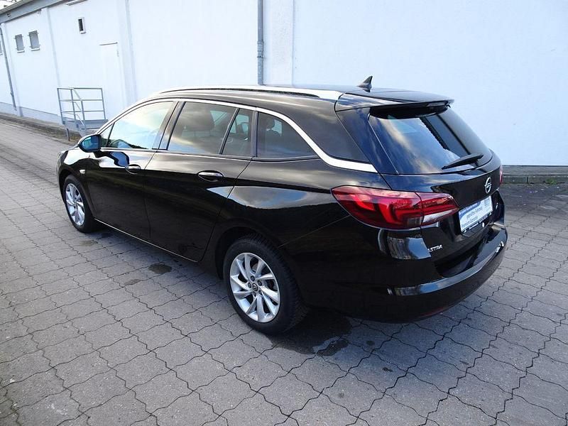 Gebraucht Opel Astra Innovation 125 PS (91 kW) 2018 Schwarz Kombi