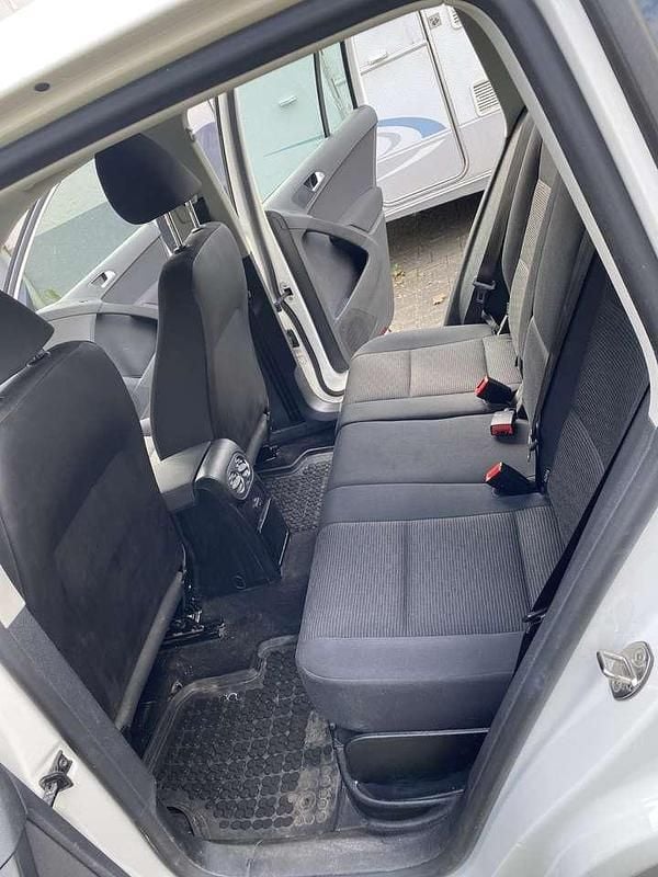 Gebraucht VW Tiguan Trendline 123 PS (90 kW) 2011 Weiß SUV