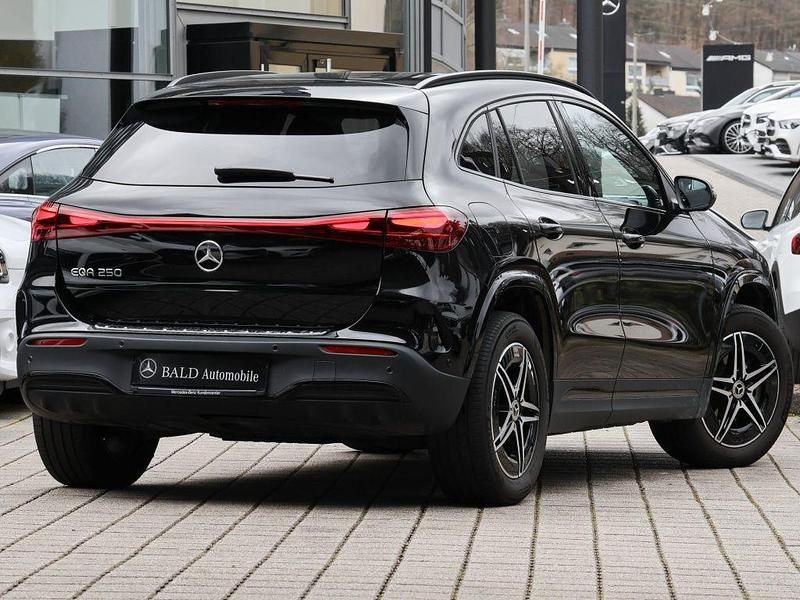 Gebraucht Mercedes EQA250 AMG 139 kW (190 PS) 2025 Schwarz metalliclack kosmossch SUV