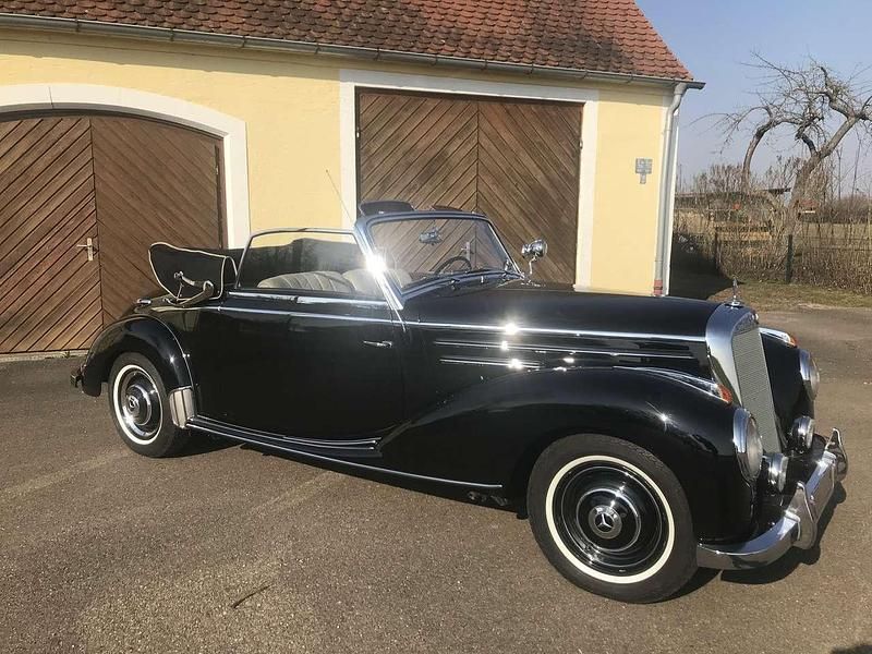 Schwarz Gebraucht 1954 Mercedes 220 Cabrio | 199.000 € - Bild 1/4