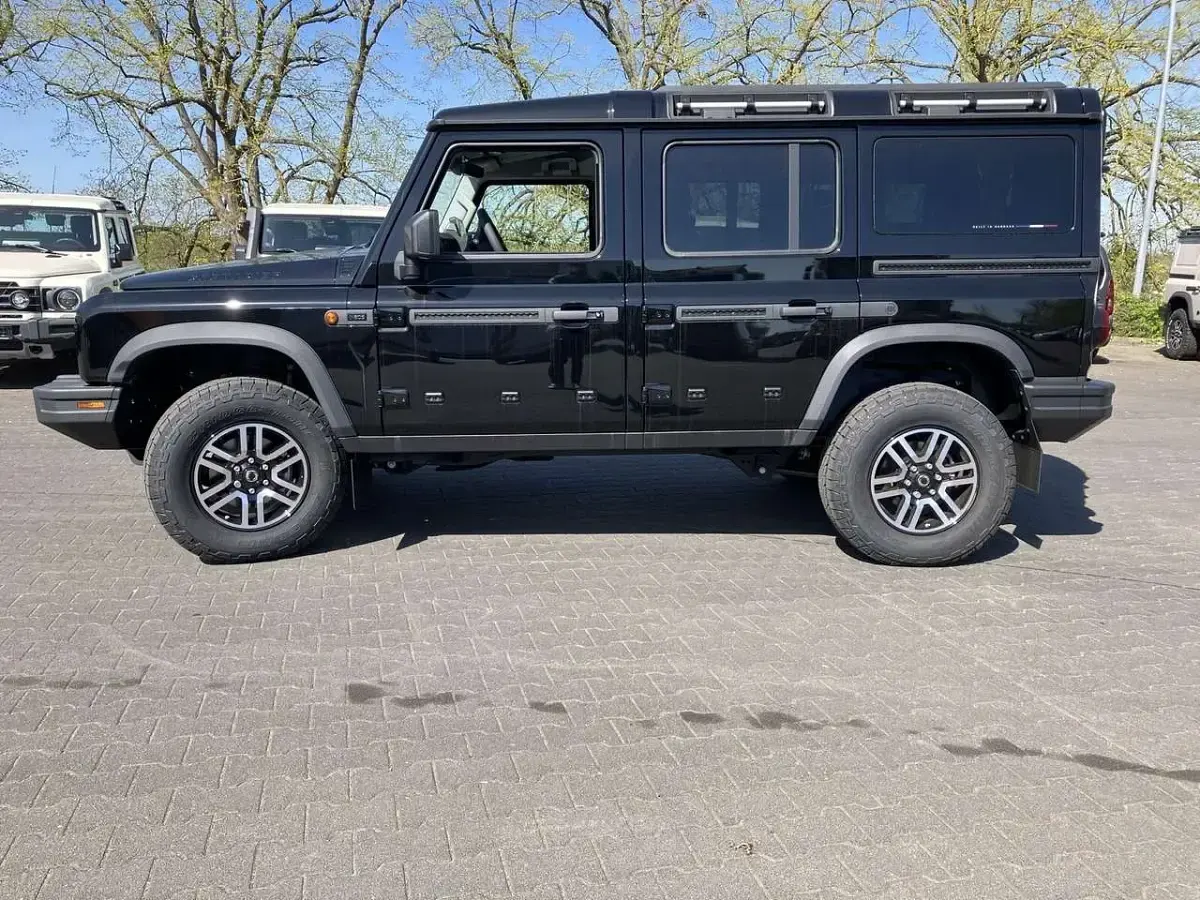 Gebraucht Ineos Grenadier 249 PS (183 kW) 2026 Inky black (solid) Kombi