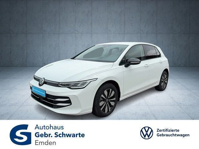 Weiß Gebraucht 2024 VW Golf VIII Goal Limousine | 25.990 € (Superpreis) - Bild 1/3
