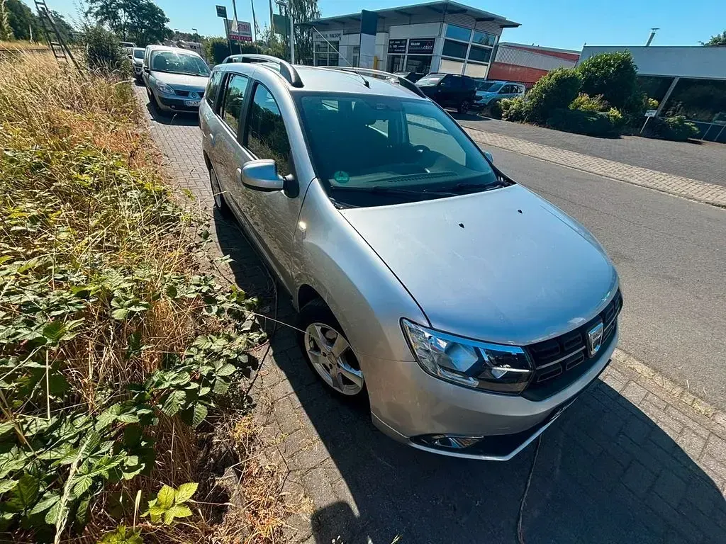 Gebraucht Dacia Logan MCV Lauréate 90 PS (66 kW) 2017 Grau Kombi