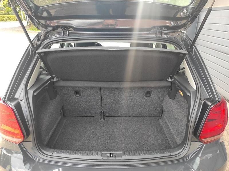 Gebraucht VW Polo 60 PS (44 kW) 2016 Grau Limousine