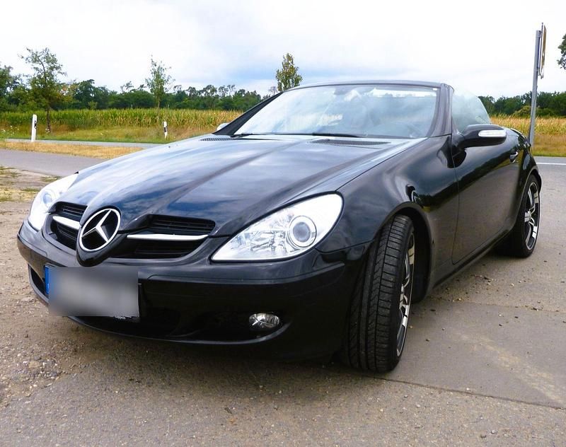 Schwarz Gebraucht 2004 Mercedes SLK350 Cabrio | 13.990 € (Fairer Preis) - Bild 1/4