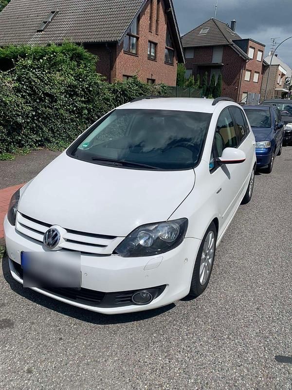Weiß Gebraucht 2009 VW Golf Plus Van / Kleinbus | 4.350 € - Bild 1/4