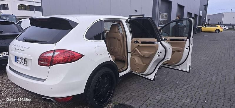 Gebraucht Porsche Cayenne 239 PS (175 kW) 2010 SUV