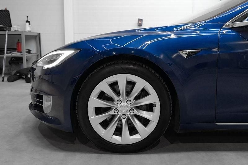 Second-hand Tesla Model S 414 kW (564 CP) 2020 Albastru Hatchback