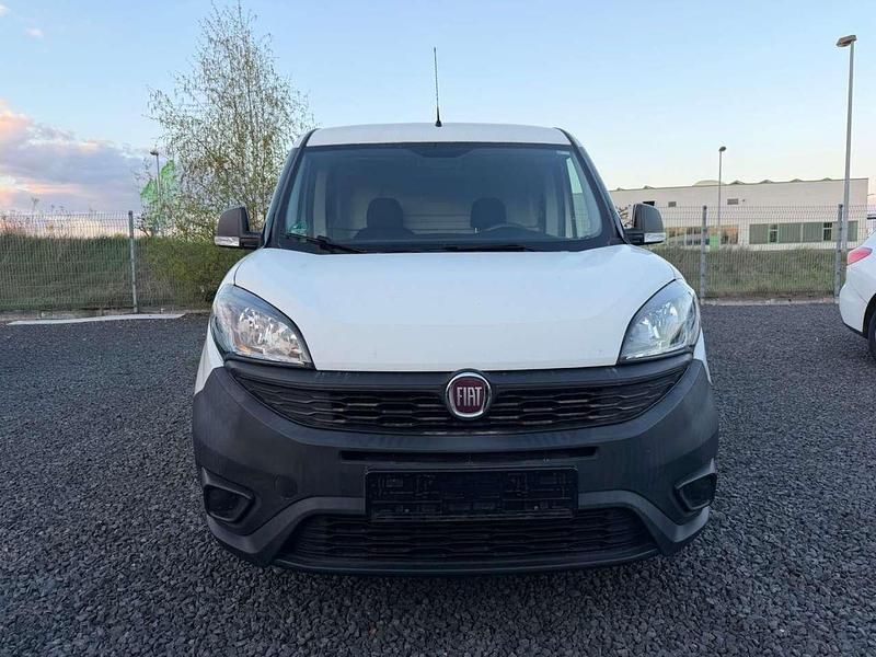 Gebraucht Fiat Doblò 80 PS (58 kW) 2019 Weiß Van / Kleinbus