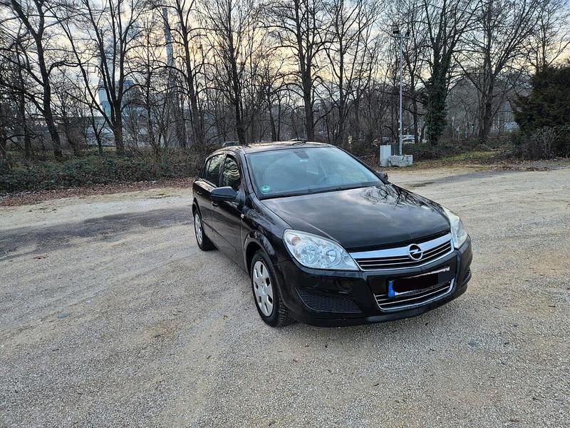Gebraucht Opel Astra 90 PS (66 kW) 2009 Schwarz Limousine
