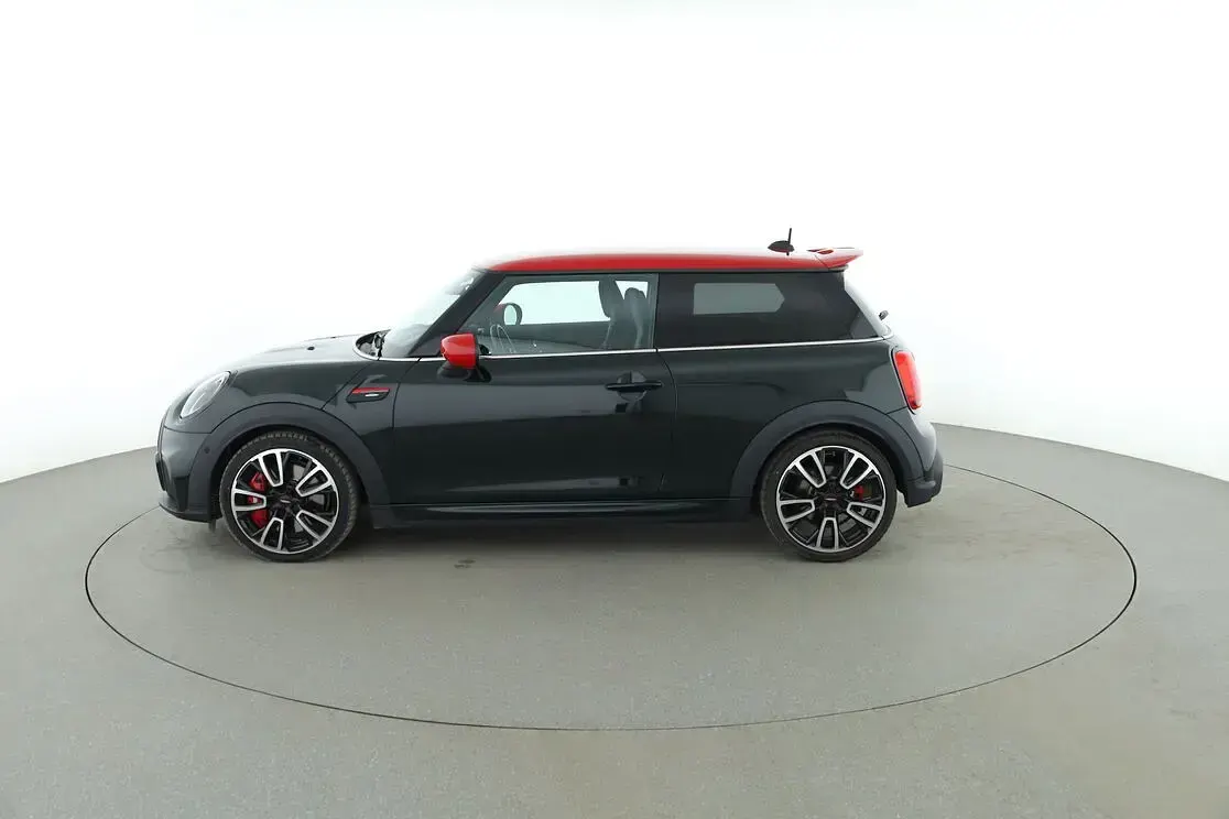 Gebraucht Mini John Cooper Works 231 PS (169 kW) 2021 Grün Kleinwagen