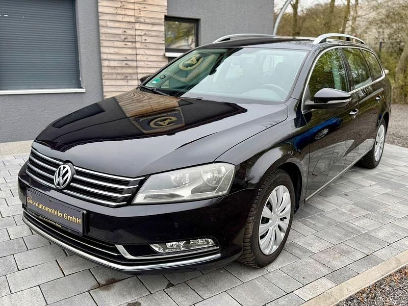 Gebraucht VW Passat Highline 140 PS (102 kW) 2011 Schwarz Kombi