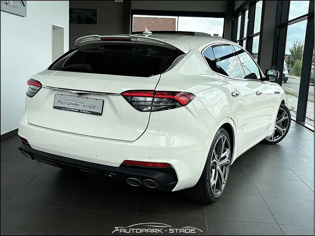 Gebraucht Maserati Levante 275 PS (202 kW) 2021 Weiß SUV