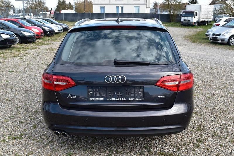 Gebraucht Audi A4 Attraction 150 PS (110 kW) 2013 Grau Kombi