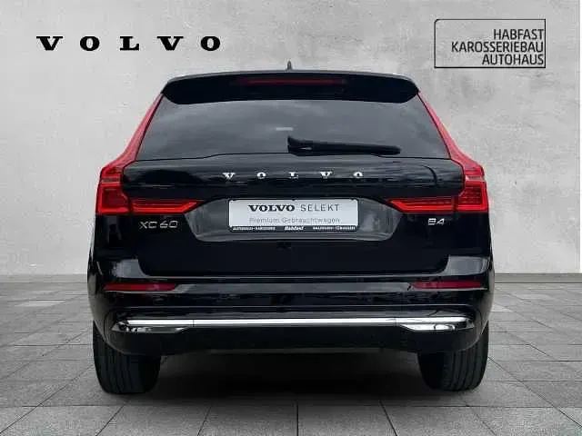 Gebraucht Volvo XC60 145 PS (106 kW) 2023 SUV