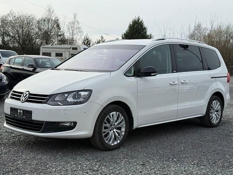 Gebraucht VW Sharan Style 140 PS (102 kW) 2012 Weiß Van / Kleinbus