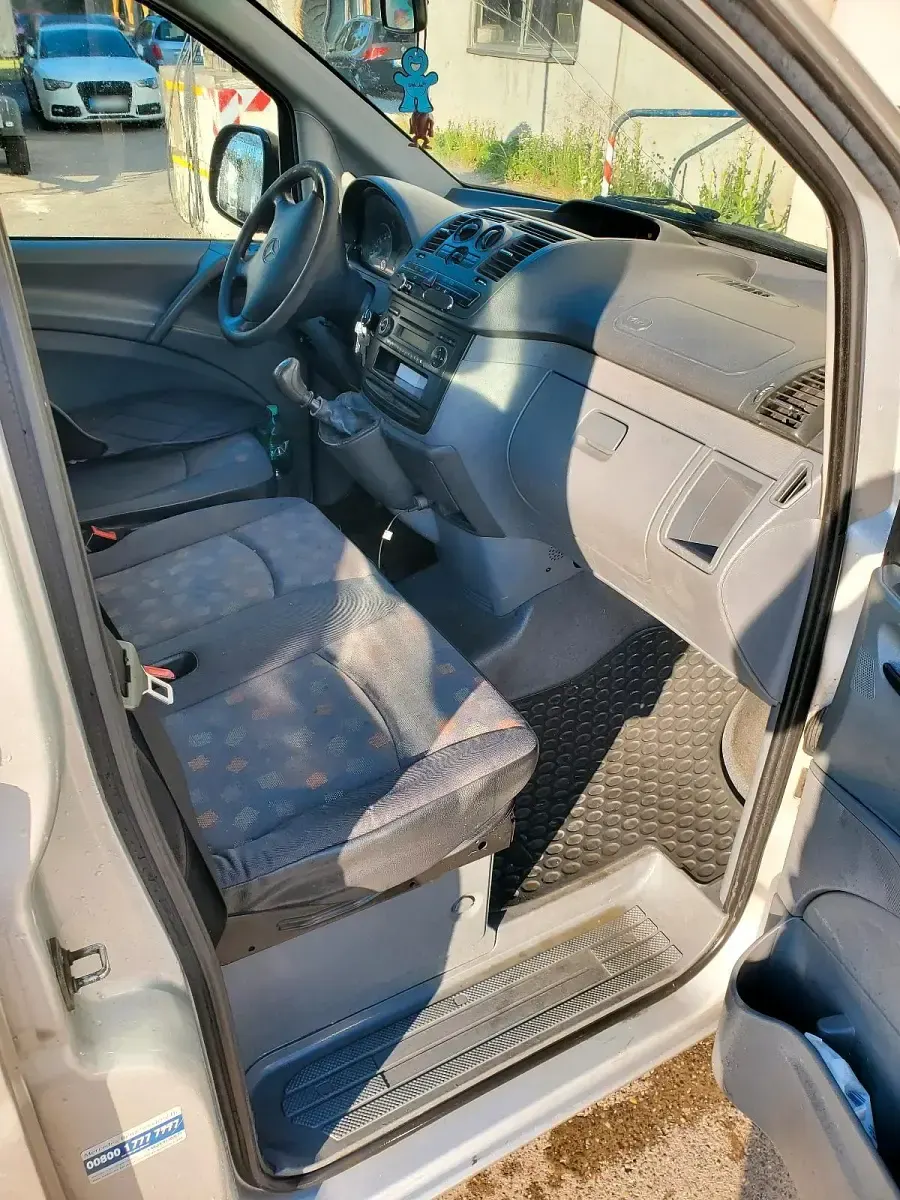 Gebraucht Mercedes Vito 116 PS (85 kW) 2006 Grau Van