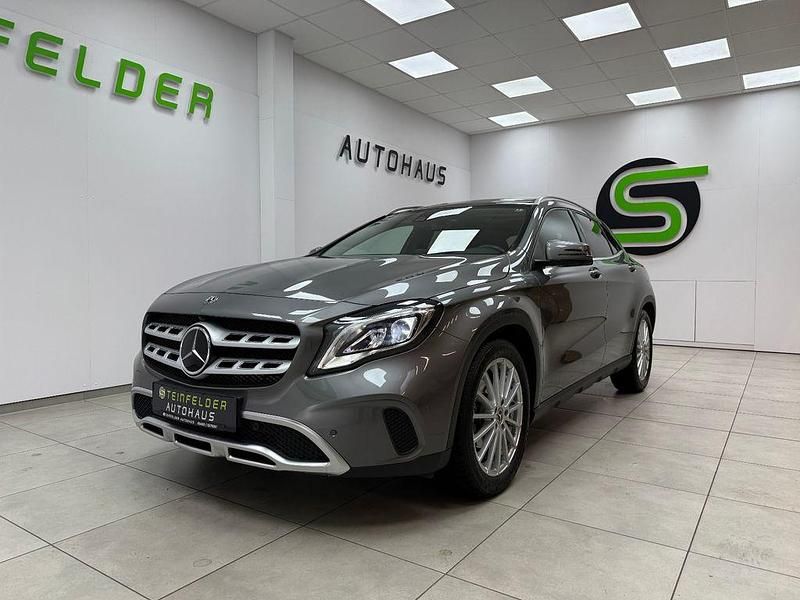 Gebraucht Mercedes GLA180 122 PS (89 kW) 2019 Grau SUV